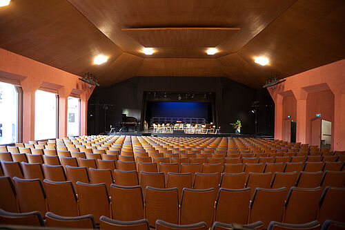 Leerer Saal des Theater Leo17 in München.